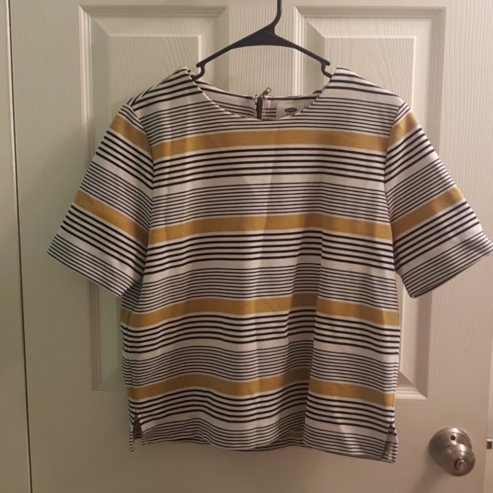 Gorgeous Short Top/ Crop Top